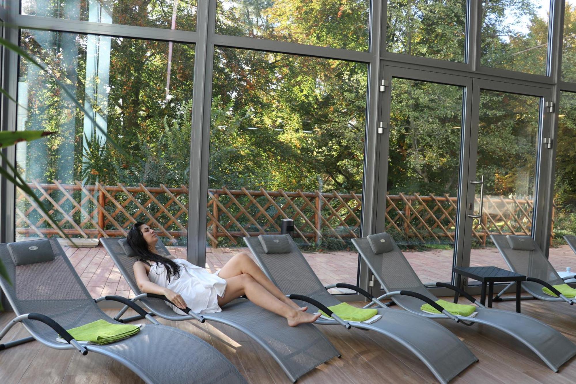 Hotel Chateau Cihelny Karlovy Vary Exterior foto