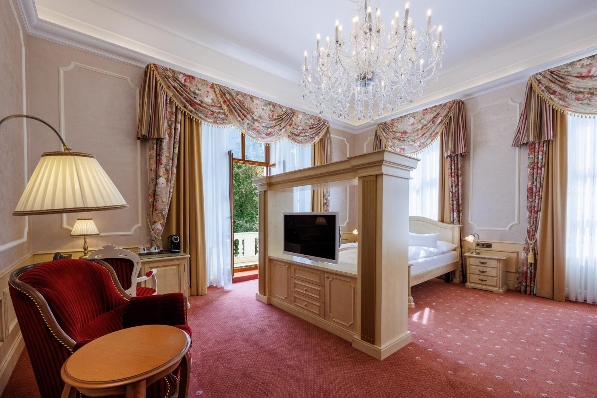 Hotel Chateau Cihelny Karlovy Vary Exterior foto
